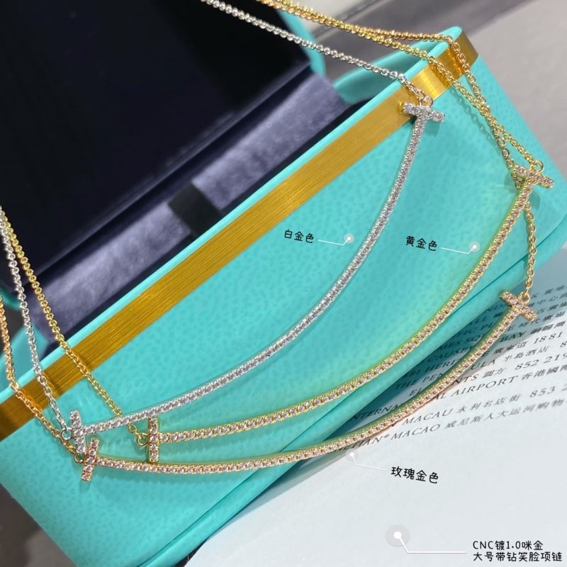 T*f*ny necklaces